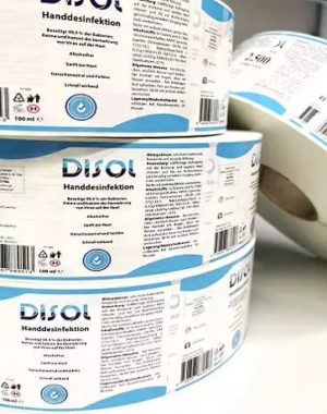 Folienetiketten kommen bei uns von der Rolle Stapel mit Rollen von Folienetiketten